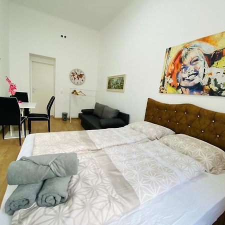 Premium Triple Room Dw Wenen Buitenkant foto