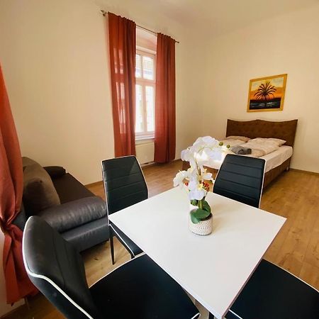 Premium Triple Room Dw Wenen Buitenkant foto
